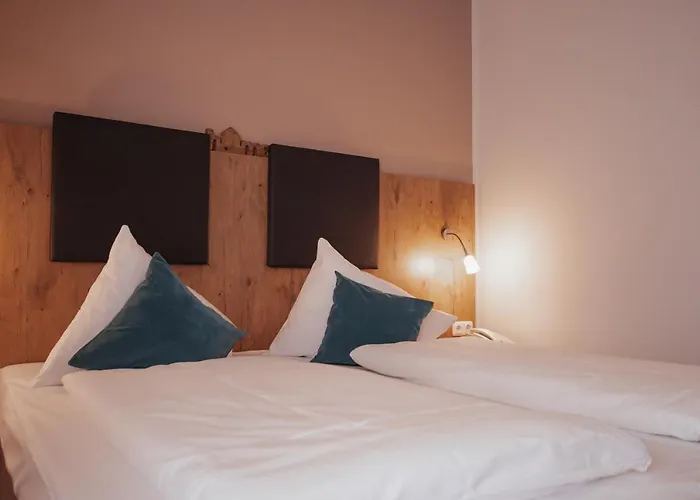 Hotel Am Hachinger Bach By Blattl 3*