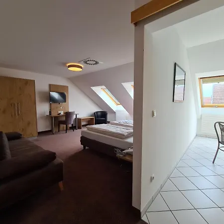 Hotel Am Hachinger Bach By Blattl 3*