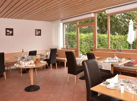 Am Hachinger Bach 3* Neubiberg