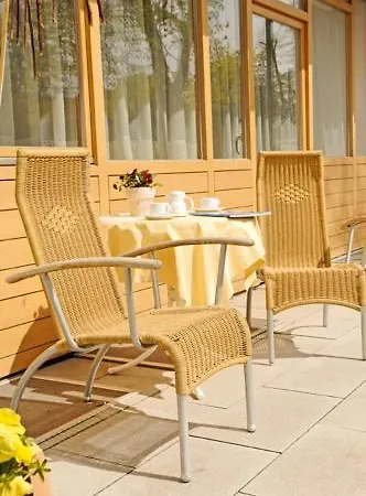 Am Hachinger Bach 3* Neubiberg