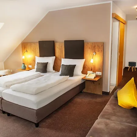 Am Hachinger Bach 3* Neubiberg