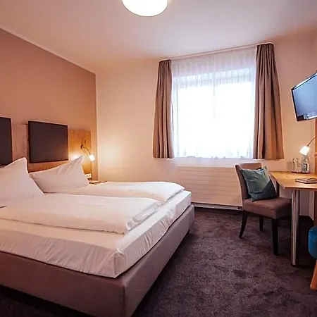 Hotel Am Hachinger Bach By Blattl Neubiberg