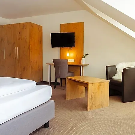 Am Hachinger Bach By Blattl Hotel 3*
