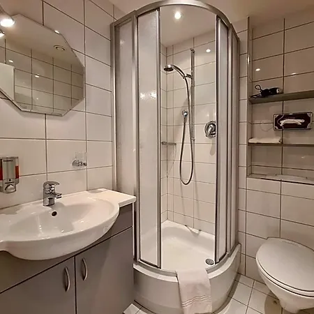 Am Hachinger Bach By Blattl Hotel 3*